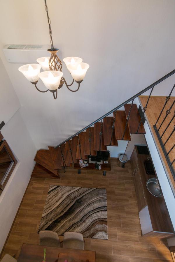 Brick Apartment บายินา บาชตา ภายนอก รูปภาพ